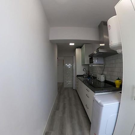 Roch - Stylish Apartment Near Metro Sevilla Exteriör bild